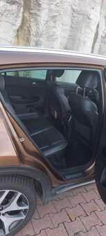 KIA Sportage 2.0 CRDi 4WD GT-line 136kw Automat - 7