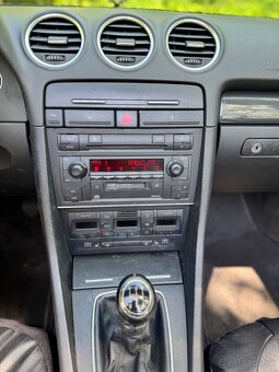 Audi A4 kabriolet 2,4i - 7