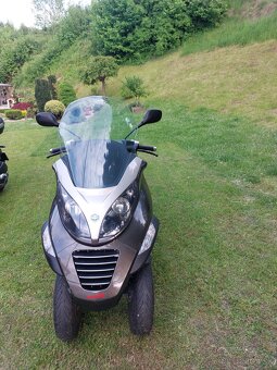 PIAGGIO MP3, 250 - 7