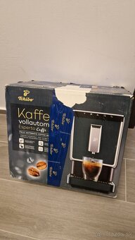 Predám automatický kávovar Tchibo Esperto Caffé, zelený - 7