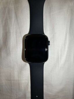 Apple Watch SE 44mm – výborný stav, 96 % batéria - 7