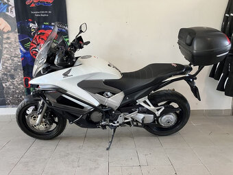 Honda VFR 800 X CrossRunner - 7