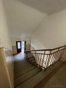 NA PREDAJ 3 IZBOVÝ BYT + PODKROVIE NAD BYTOM V CENTRE ŽILINY - 7