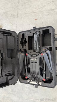 Dron DJI Matrice 350 - 7