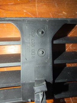 Audi A4 / S4 B5 (8D) – spodná predná mriežka do nárazníka - 7