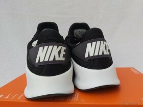Sportovní tenisky Nike Free Metcon 4, vel. 42,5 (BQ9971-999) - 7