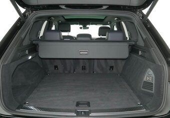 Volkswagen Touareg 3.0TDI R-Line BlackStyle 4x4 Automatic - 7