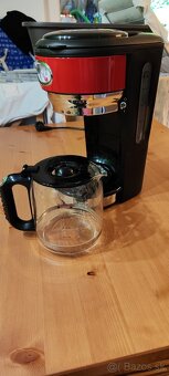 Prekvapkávací kávovar Russell Hobbs 21700 - 7