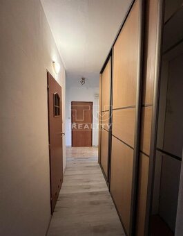 TUreality Vám ponúka na predaj PRIESTRANÝ 3-IZBOVÝ BYT S... - 7