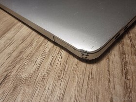 MacBook Pro 2017 15" - 7
