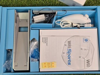 Nintendo Wii, 2 ovládače, balančná podložka, 4 hry + krabica - 7