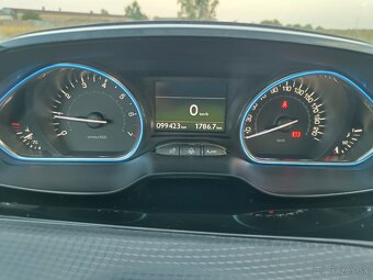 Peugeot 2008, 1.2 Puretech, 2018, Allure, Manual, Benzín - 7