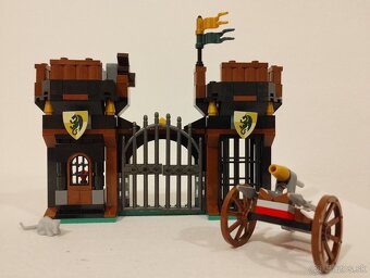 LEGO Castles 7187 Escape from the Dragon's Prison - 7