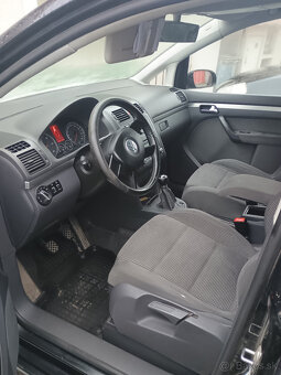 volkswagen touran - 7