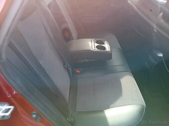 Toyota Auris - 7