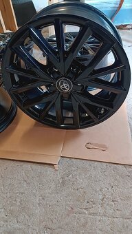 R17 5x114,3 mm toyota corolla a iné - 7