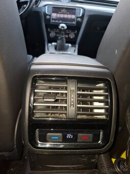 Predám Volkswagen Passat Highline 2.0 TDI 110 kW - 7