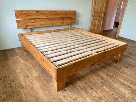 Masívna borovicová posteľ - 7