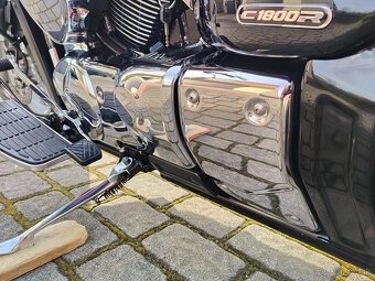 Suzuki C1800R VLR 1800 Intruder - 7