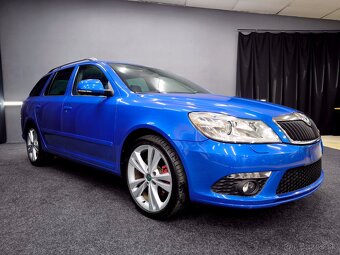 ŠKODA OCTAVIA 2 RS DSG 2,0 TDi 125kw Race Blue - 7
