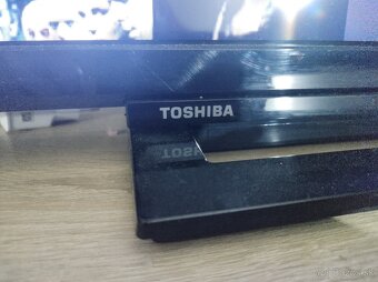 Toshiba Smart TV 48" - 7
