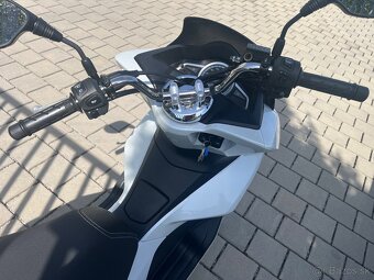 Honda PCX 125 - málo KM - 7