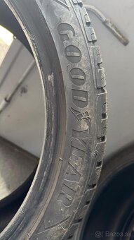 4KS ZIMNÉ PNEUMATIKY GOODYEAR 255/40 R20 - 7