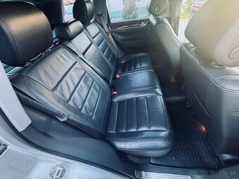 Volkswagen Touareg - 7