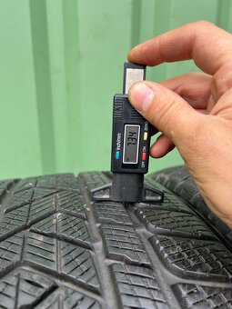 Zimné pneumatiky Pirelli 275/45R21 - 7