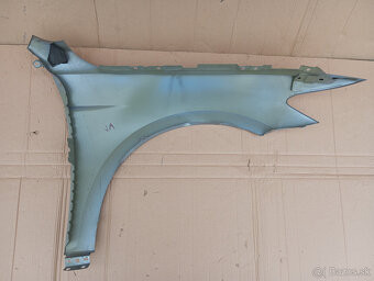 Predám blatník na volkswagen Passat B8 . - 7