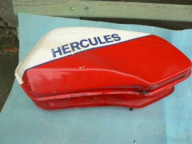 Stará nádrž na motocykl Hercules Prima GT - 7