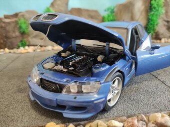 prodám model 1:18 BMW Z3 M coupe UT - 7