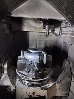 MAZAK VARIAXIS i-700T - obráběcí centrum vertikální - 7