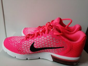 NIKE AIR MAX - 7