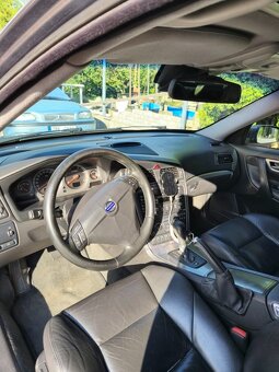 Predám Volvo S60 2005 D5 136 kW Automat - 7