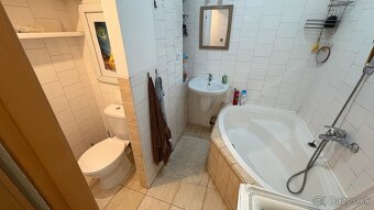 Predám velký 2-izbový byt po komplet rekonštrukcii ZARIADENÝ - 7