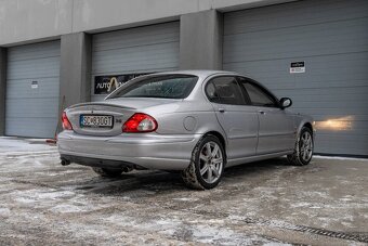 Jaguar X-type 3.0 V6 4X4 169kw M5 - 7