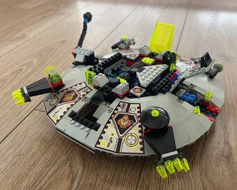 Lego UFO - 7
