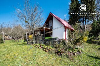 NA PREDAJ CHATA S VEĽKÝM POZEMKOM - KAVEČANY - 7