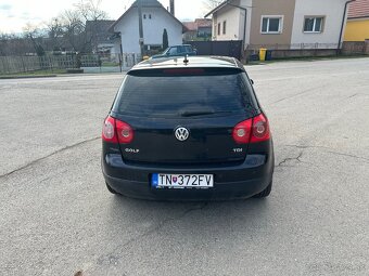 Volkswagen Golf V - 7