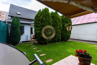 4-izbový rodinný dom s garážou a dielňou, 164 m², blízko cen - 7