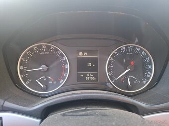 Škoda Octavia 2 facelift 1,6 TDi 77kw - 7