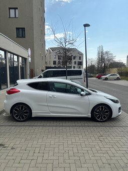 Kia ProCeed GT 3 dv. 150kw s NOVÝM MOTOROM - 7