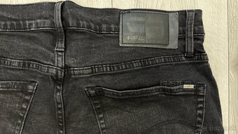 Pánske,kvalitné džínsy slim - G STAR RAW - veľkosť 34/32 - 7