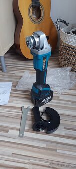 Aku flex ø125mm, 4 rýchlosti otáčok, 18V, bez Aku (Makita). - 7