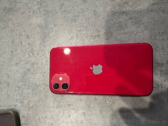 Predám iPhone 11 64gb - 7