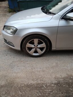 Rozpredám Volkswagen Passat B7 combi 2,0 tdi - 7