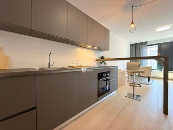 Na prenájom moderný, zariadený a klimatizovaný 2-izbový byt  - 7