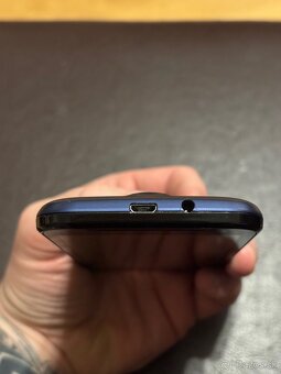 HTC Desire 310 modrý - 7