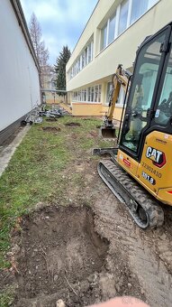 Zemné, výkopové a demolačné práce minibagrom - 7